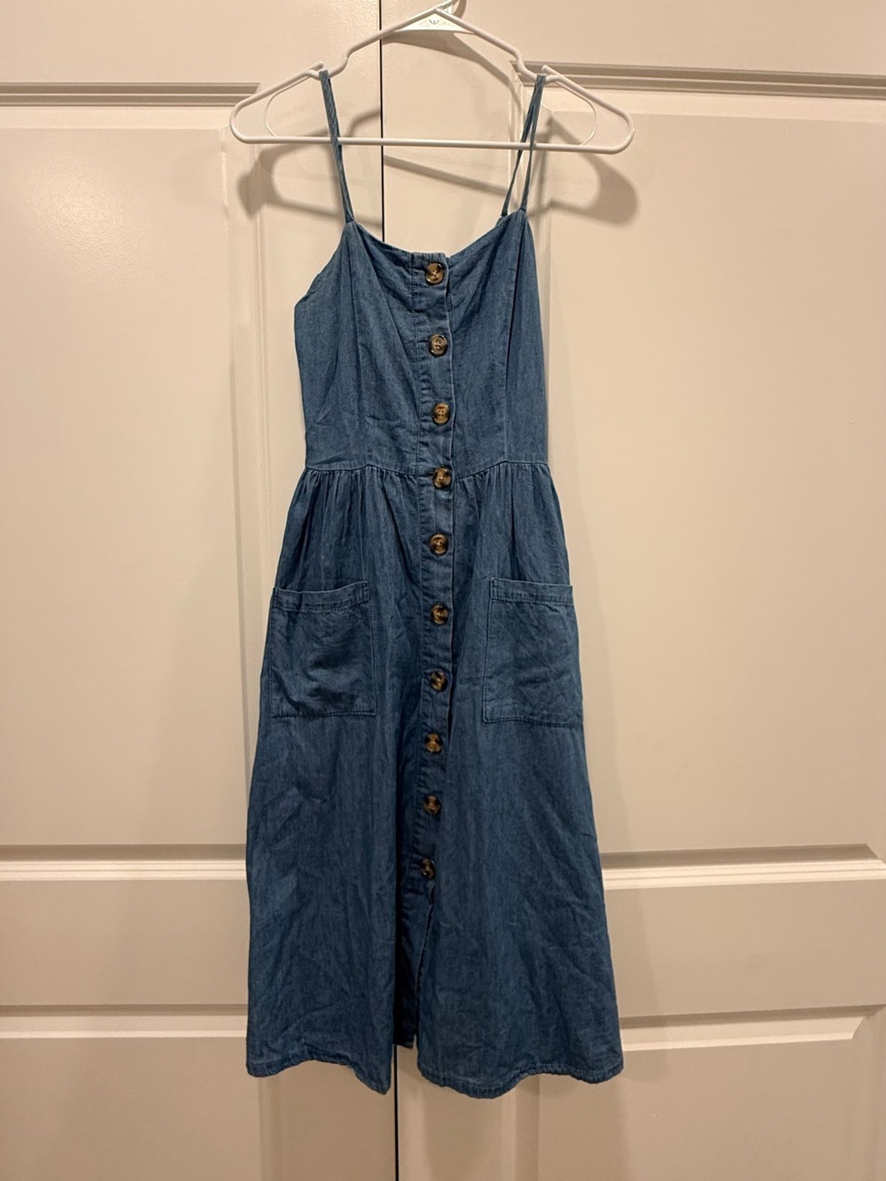 Justify Blue Denim Midi Button-Front Spaghetti Strap Dress
